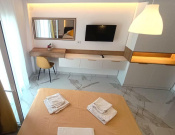 Scalos apartments -Polyhrono